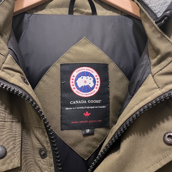 Canada Goose Parka Men - Picture 7 of 9